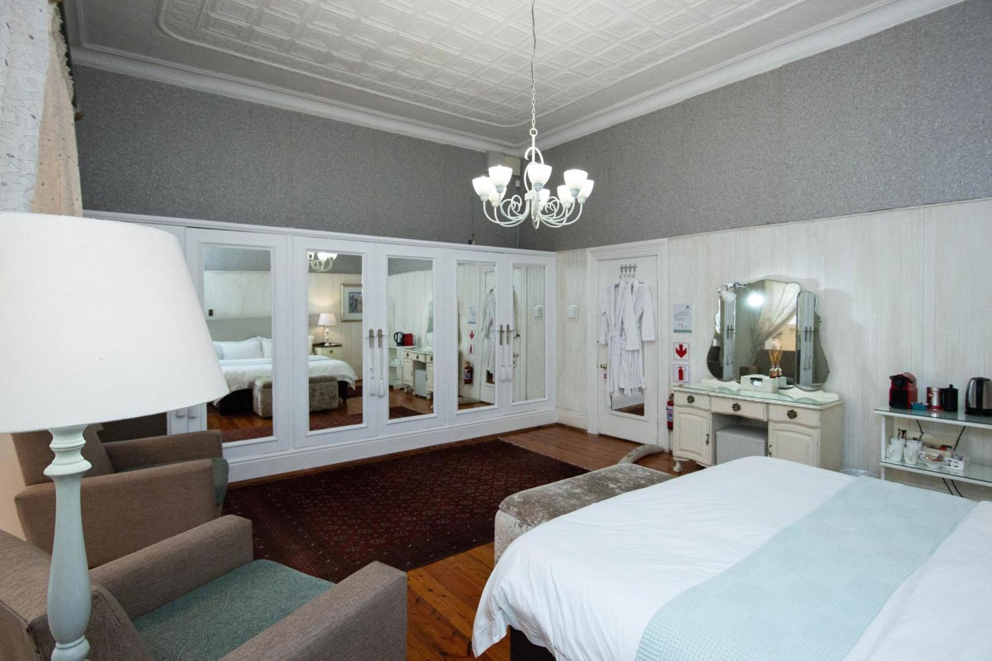 Oleander Guest House Kimberley Exterior photo